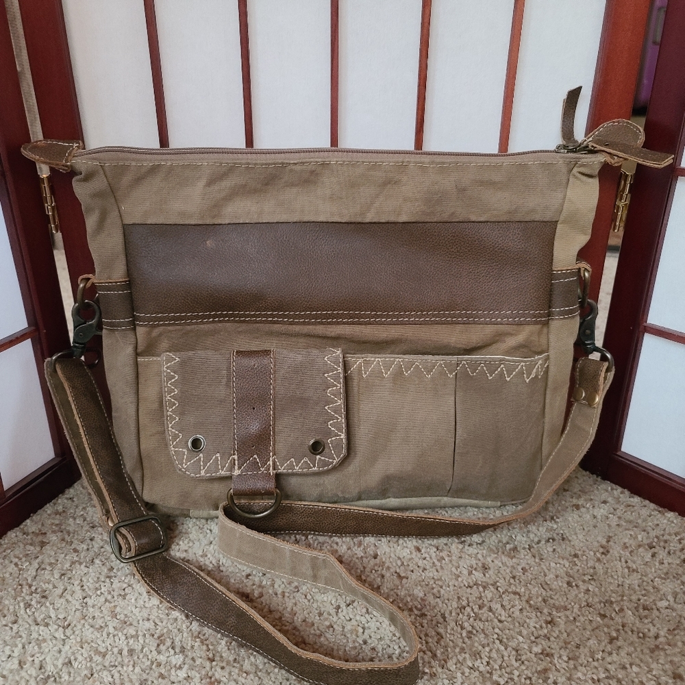 Myra Bag Crossbody Bag